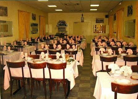 Hotel Christian Cluny Lourdes